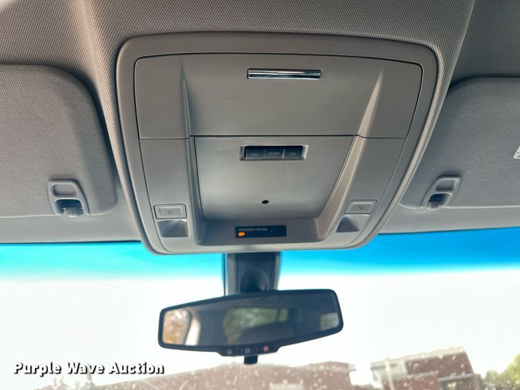 image for item EJ8529 2015 Chevrolet Suburban SUV