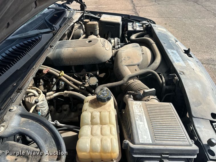 image for item EJ8530 2002 Chevrolet Silverado 1500 Ext. Cab pickup truck