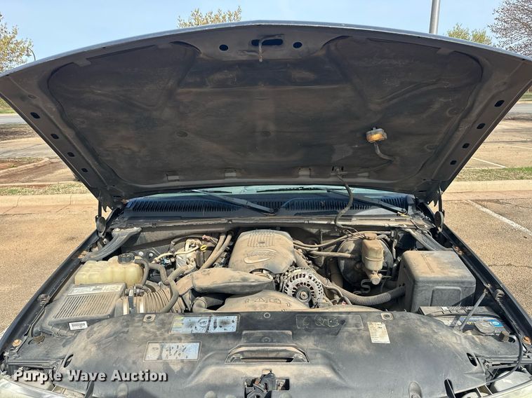 image for item EJ8530 2002 Chevrolet Silverado 1500 Ext. Cab pickup truck