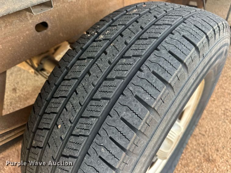 image for item EJ8530 2002 Chevrolet Silverado 1500 Ext. Cab pickup truck