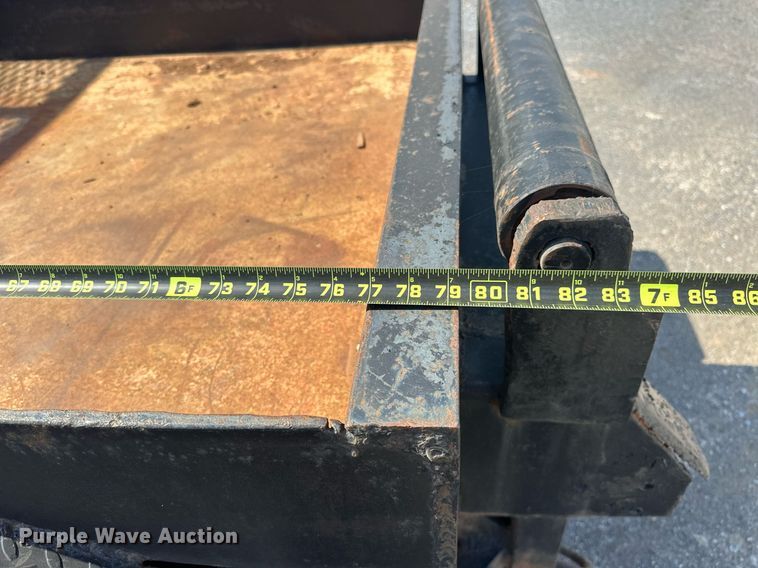 image for item EJ8652 1994 Ford LA9000 winch truck