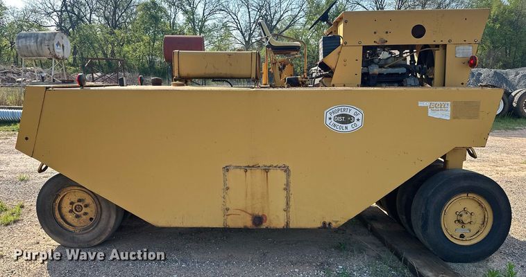 image for item EJ8653 1980 Bros SP3000 pneumatic roller