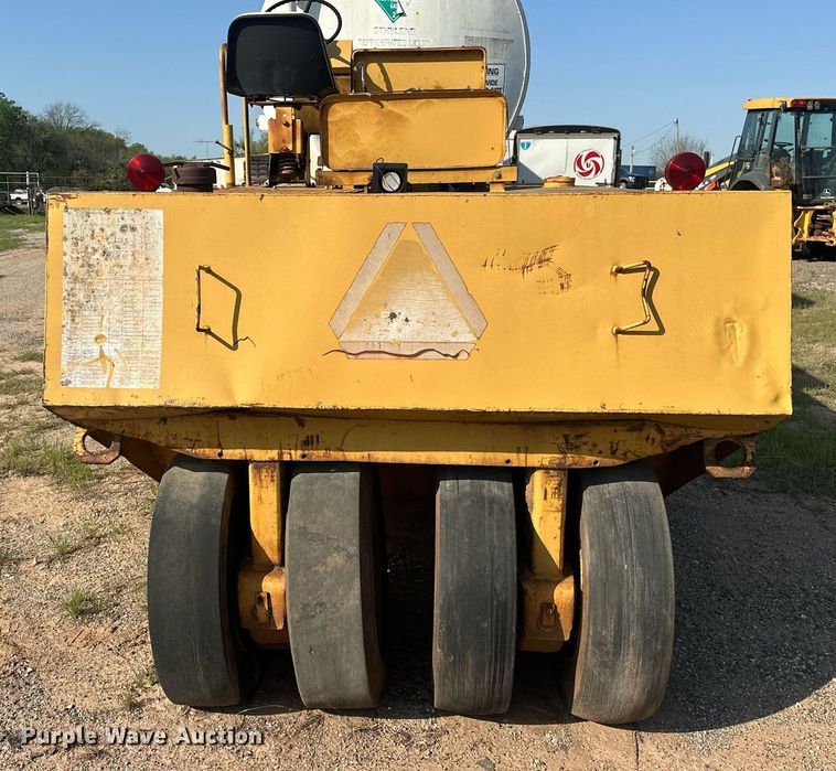 image for item EJ8653 1980 Bros SP3000 pneumatic roller