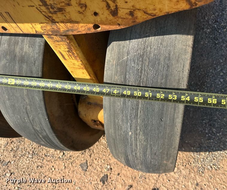 image for item EJ8653 1980 Bros SP3000 pneumatic roller