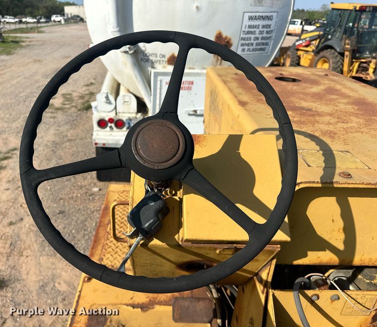 image for item EJ8653 1980 Bros SP3000 pneumatic roller