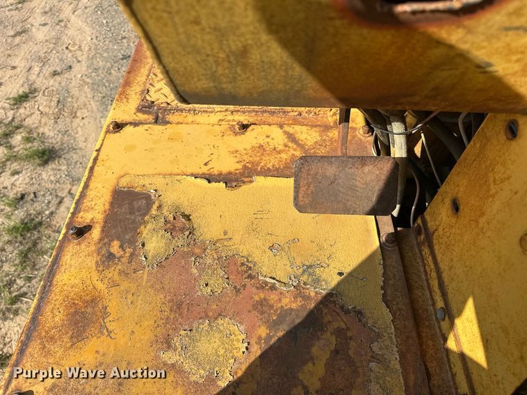 image for item EJ8653 1980 Bros SP3000 pneumatic roller