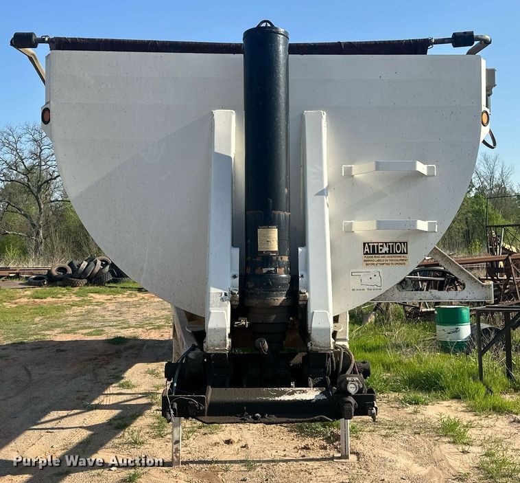 image for item EJ8654 2013 Construction Specialists Trailers HRD 32 end dump trailer