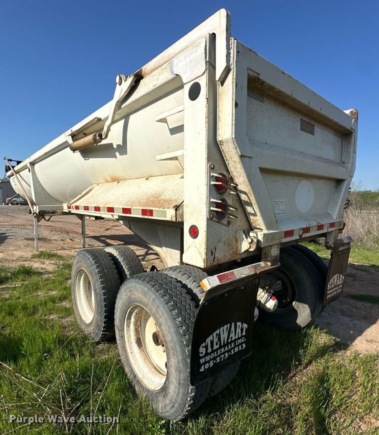image for item EJ8654 2013 Construction Specialists Trailers HRD 32 end dump trailer