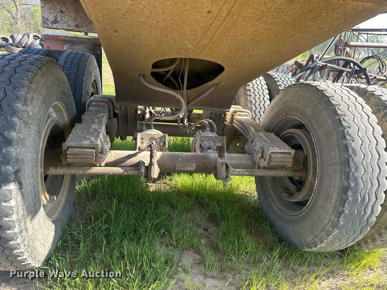 image for item EJ8654 2013 Construction Specialists Trailers HRD 32 end dump trailer