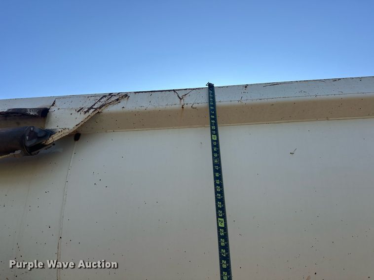 image for item EJ8654 2013 Construction Specialists Trailers HRD 32 end dump trailer