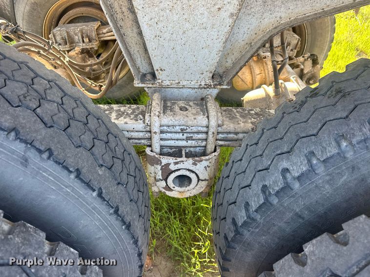 image for item EJ8654 2013 Construction Specialists Trailers HRD 32 end dump trailer