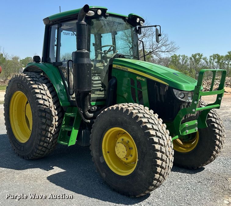 image for item EJ8656 2021 John Deere 6110M MFWD tractor