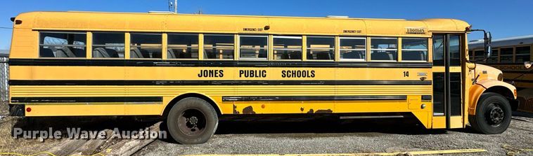 image for item EK0445 1998 International Thomas Built school bus