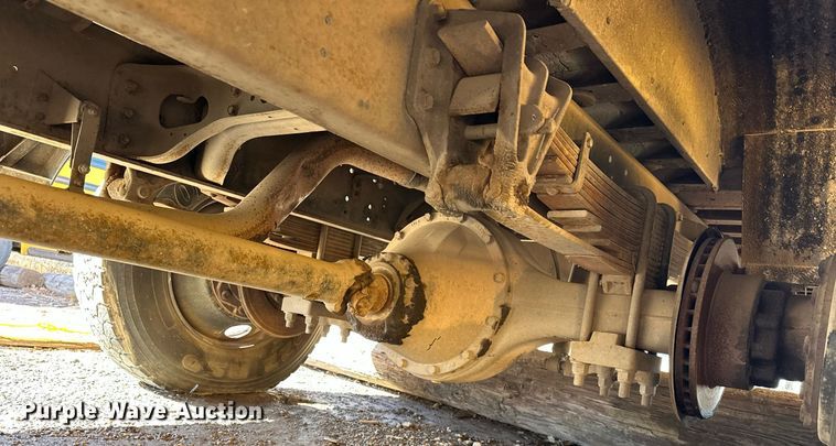 image for item EK0445 1998 International Thomas Built school bus