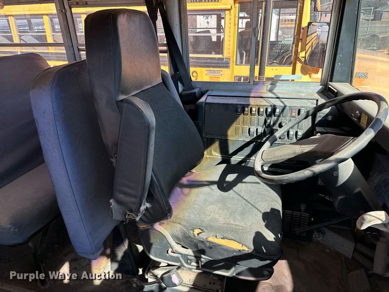 image for item EK0445 1998 International Thomas Built school bus