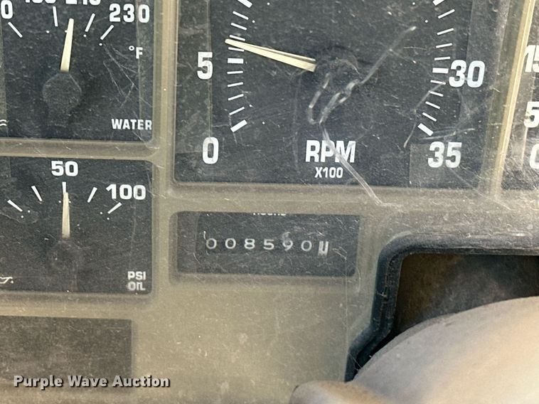 image for item EK0445 1998 International Thomas Built school bus