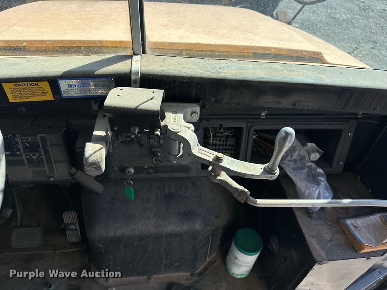 image for item EK0445 1998 International Thomas Built school bus