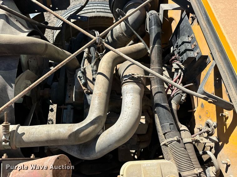 image for item EK0445 1998 International Thomas Built school bus