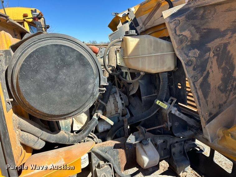 image for item EK0445 1998 International Thomas Built school bus