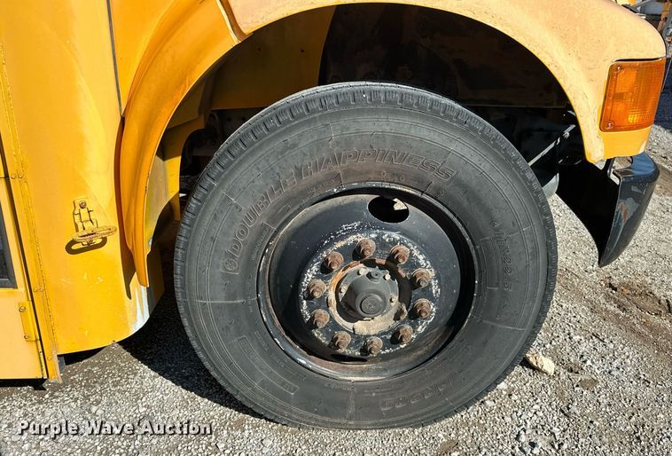 image for item EK0445 1998 International Thomas Built school bus