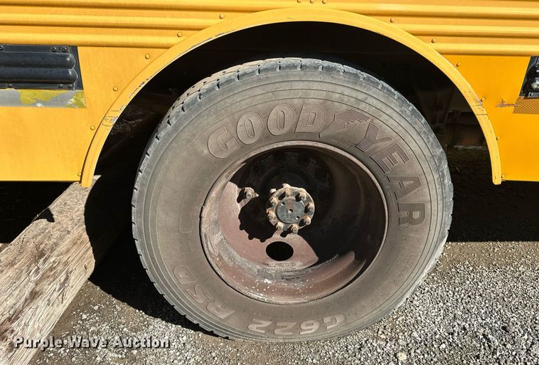 image for item EK0445 1998 International Thomas Built school bus