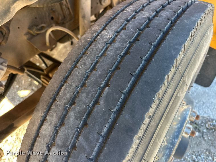 image for item EK0446 1997 Thomas Built school bus