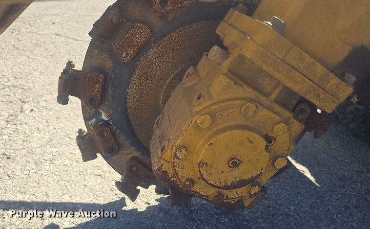 image for item EK2490 Vermeer SC372 stump grinder