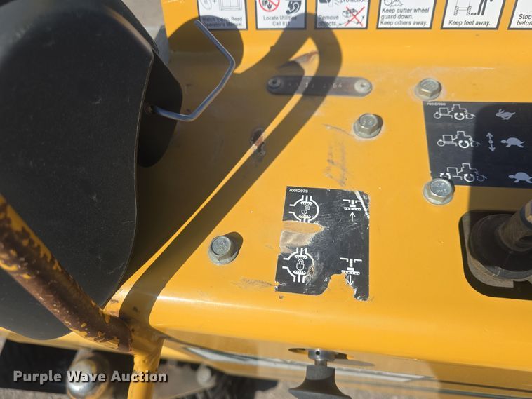 image for item EK2490 Vermeer SC372 stump grinder