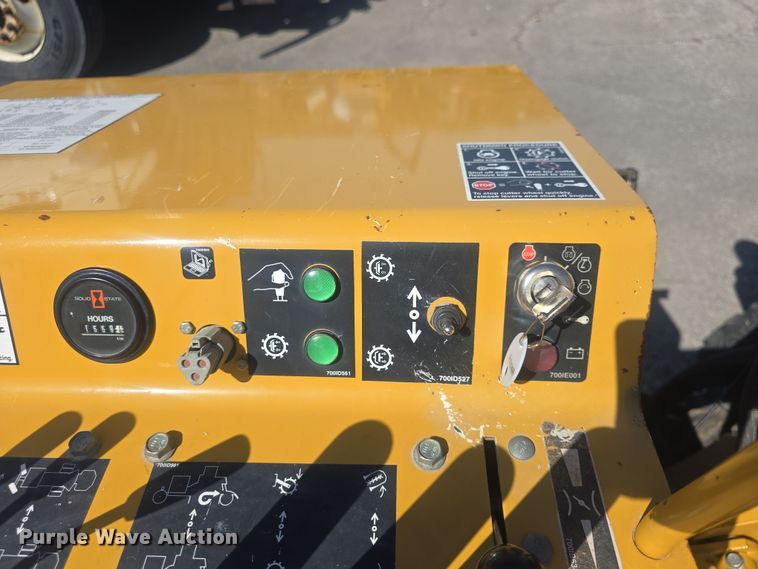 image for item EK2490 Vermeer SC372 stump grinder