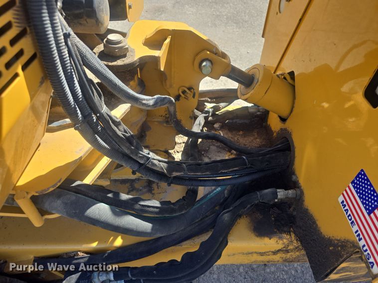 image for item EK2490 Vermeer SC372 stump grinder