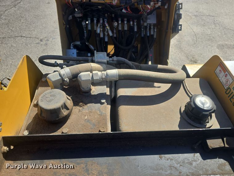 image for item EK2490 Vermeer SC372 stump grinder