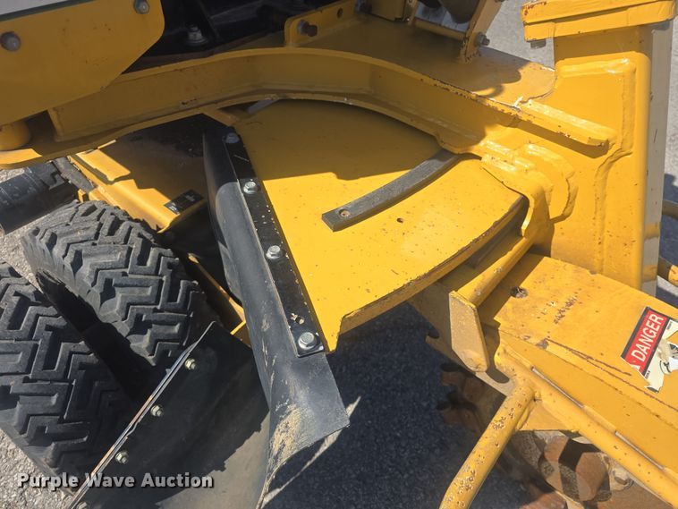 image for item EK2490 Vermeer SC372 stump grinder