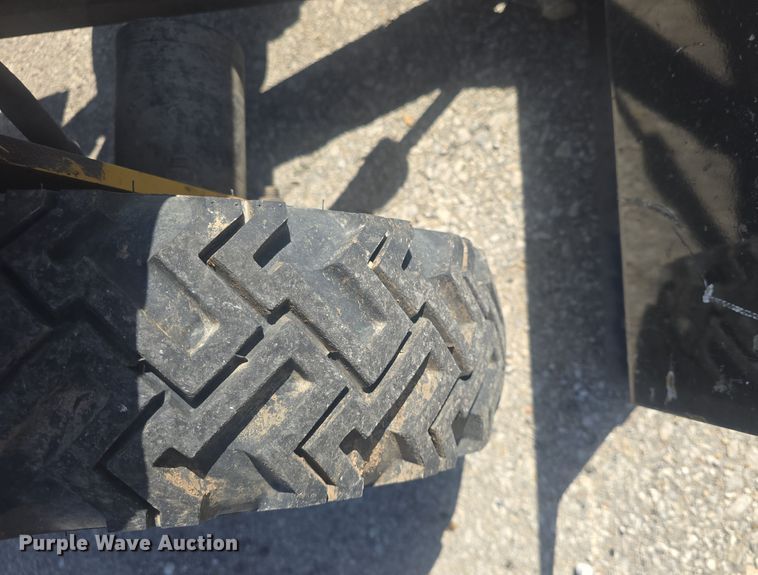 image for item EK2490 Vermeer SC372 stump grinder