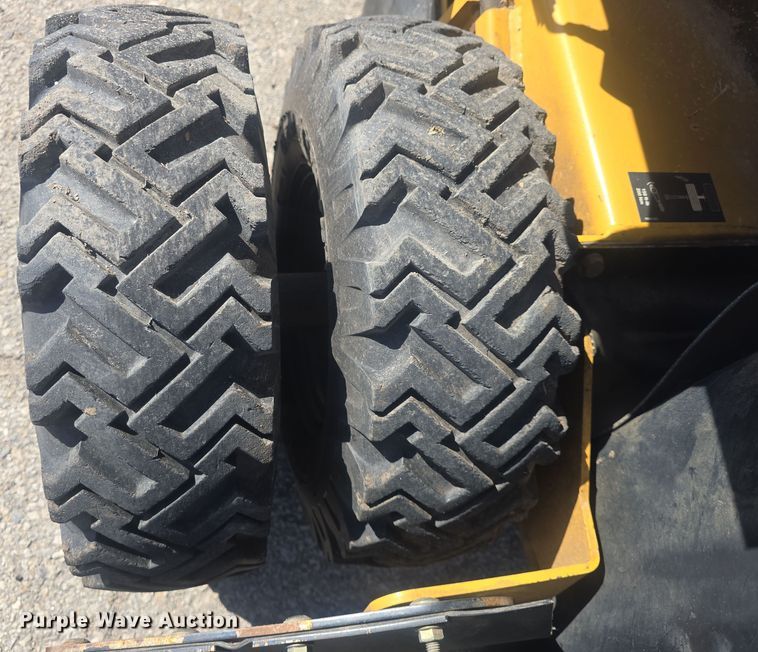 image for item EK2490 Vermeer SC372 stump grinder