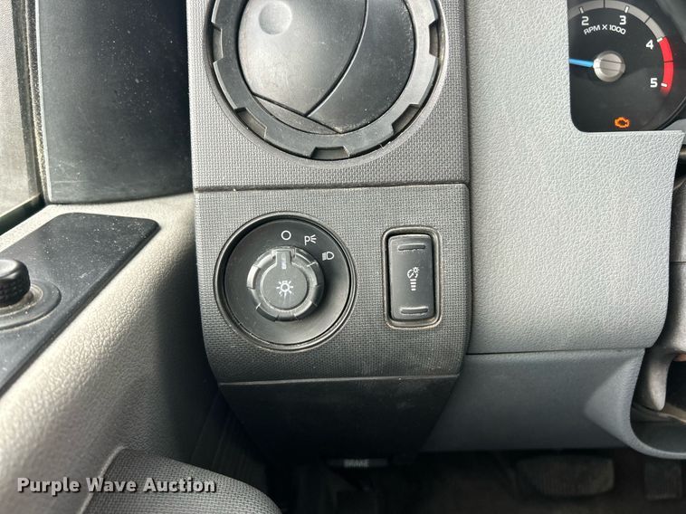 image for item EK2874 2015 Ford F250 Super Duty SuperCab pickup truck