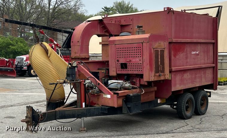 image for item EK2887 Giant-Vac 6600JDTB - TR14 leaf vacuum