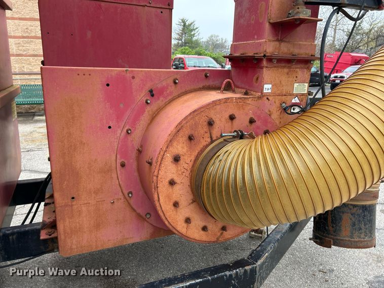 image for item EK2887 Giant-Vac 6600JDTB - TR14 leaf vacuum