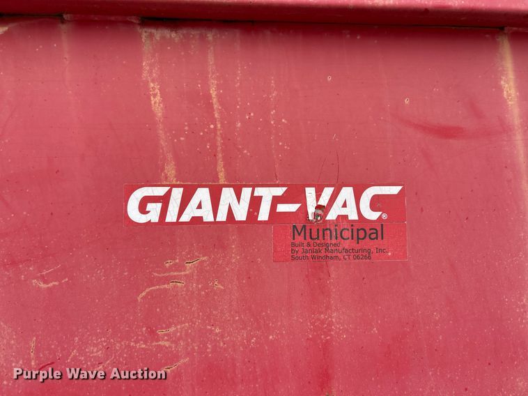 image for item EK2887 Giant-Vac 6600JDTB - TR14 leaf vacuum