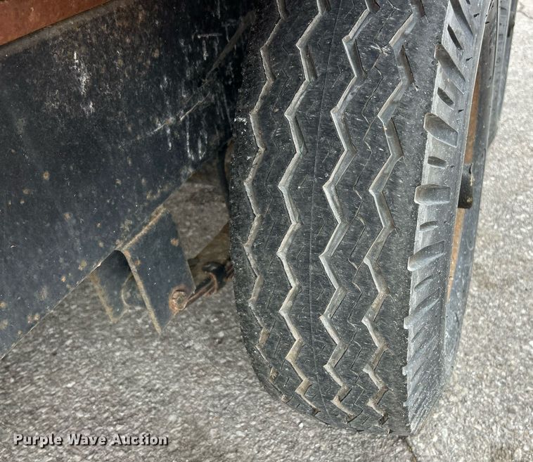 image for item EK2887 Giant-Vac 6600JDTB - TR14 leaf vacuum