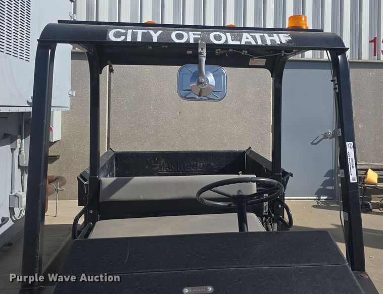 image for item EK5046 2001 Cushman Classic Truckster utility vehicle