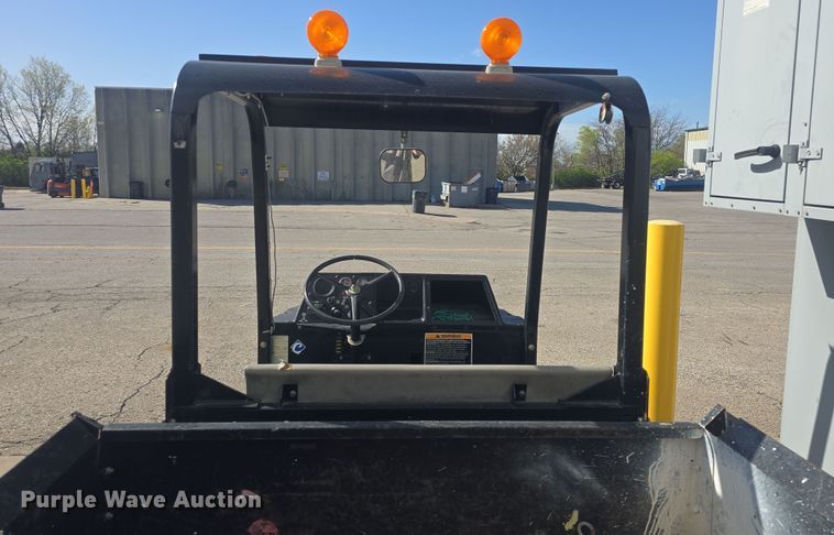 image for item EK5046 2001 Cushman Classic Truckster utility vehicle