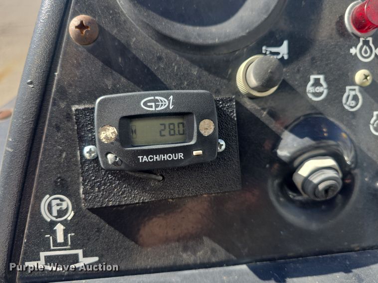 image for item EK5046 2001 Cushman Classic Truckster utility vehicle