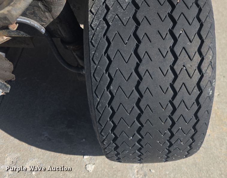 image for item EK5046 2001 Cushman Classic Truckster utility vehicle