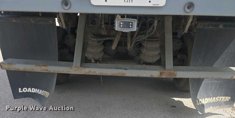 image for item EK5048 2019 Mack LR64E refuse truck