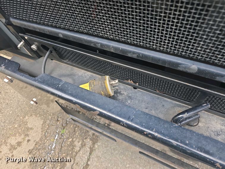 image for item EK5048 2019 Mack LR64E refuse truck