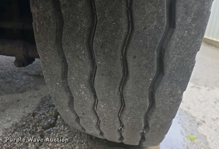 image for item EK5048 2019 Mack LR64E refuse truck