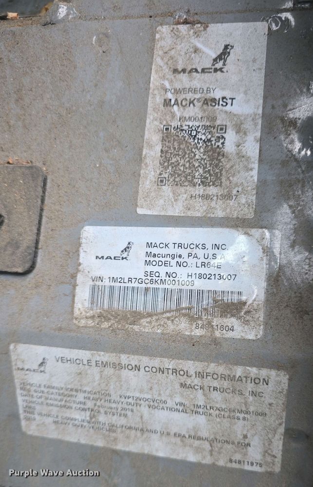 image for item EK5048 2019 Mack LR64E refuse truck