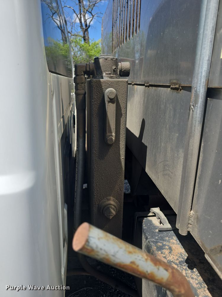 image for item EK5145 2008 Ford F550 Super Duty XL  dump truck