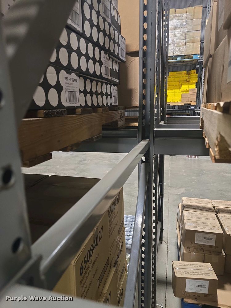 image for item EK5147 (3) sets of pallet racking