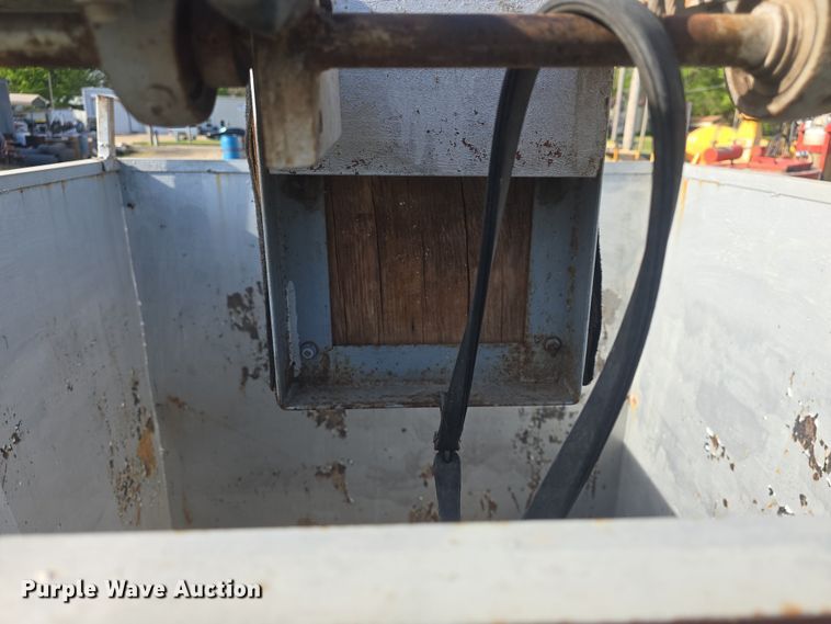 image for item EK5162 Dunk tank